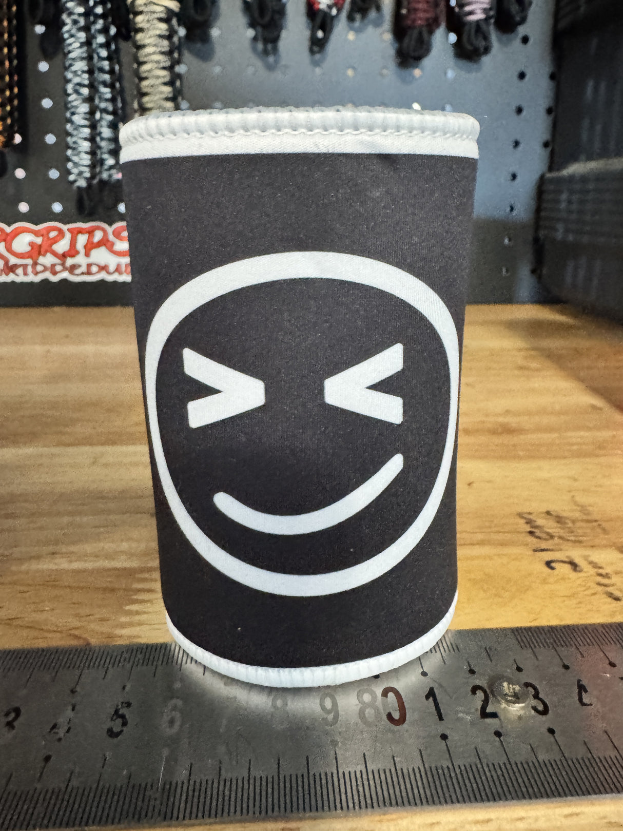 Magnetic Stubbie Holder / Cooler