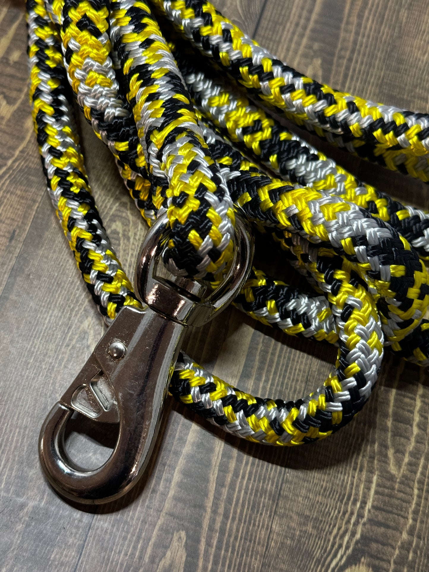 silver black yellow horse lead rope krawlergrips