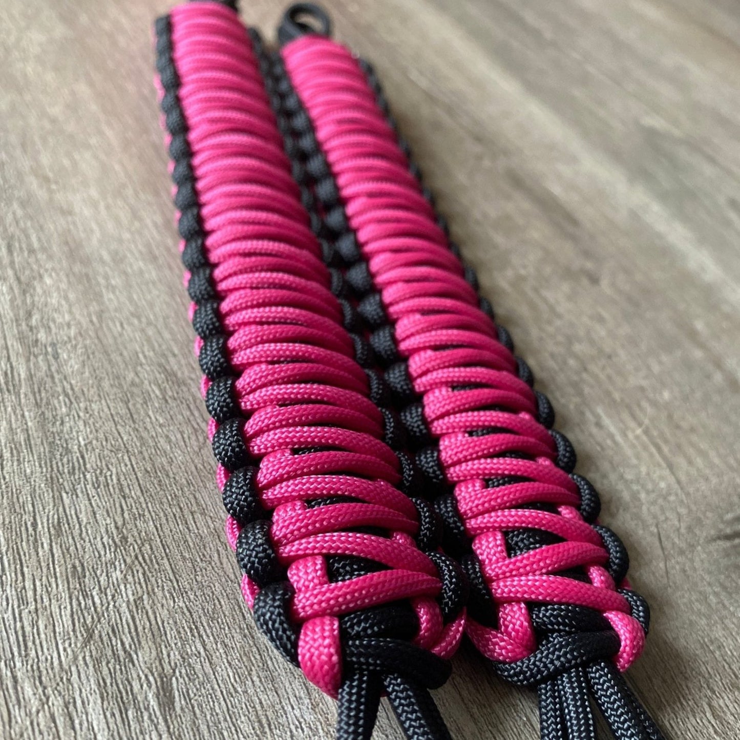 Krawler Grips Fuchsia Pink Paracord - Krawlergrips