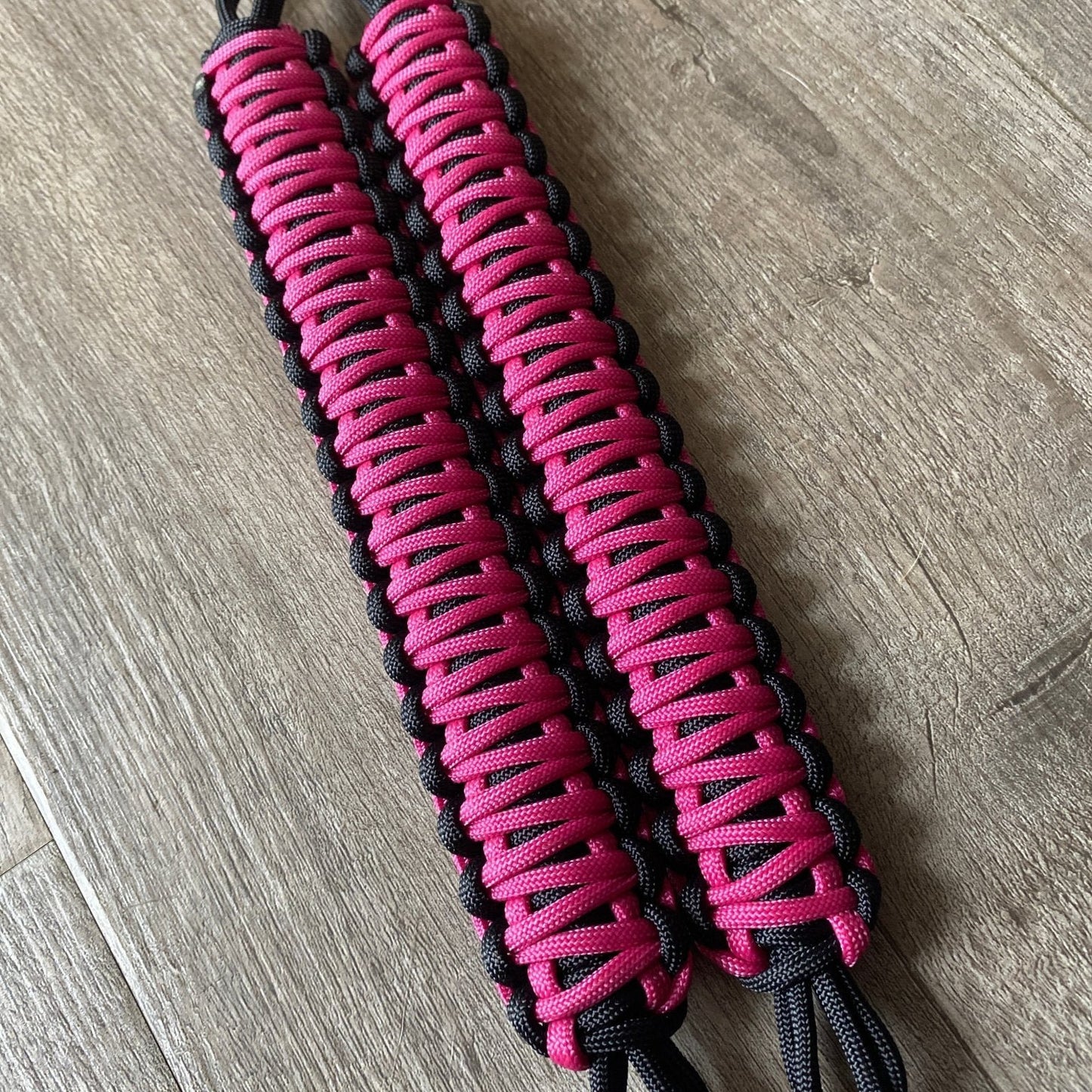 Krawler Grips Fuchsia Pink Paracord - Krawlergrips