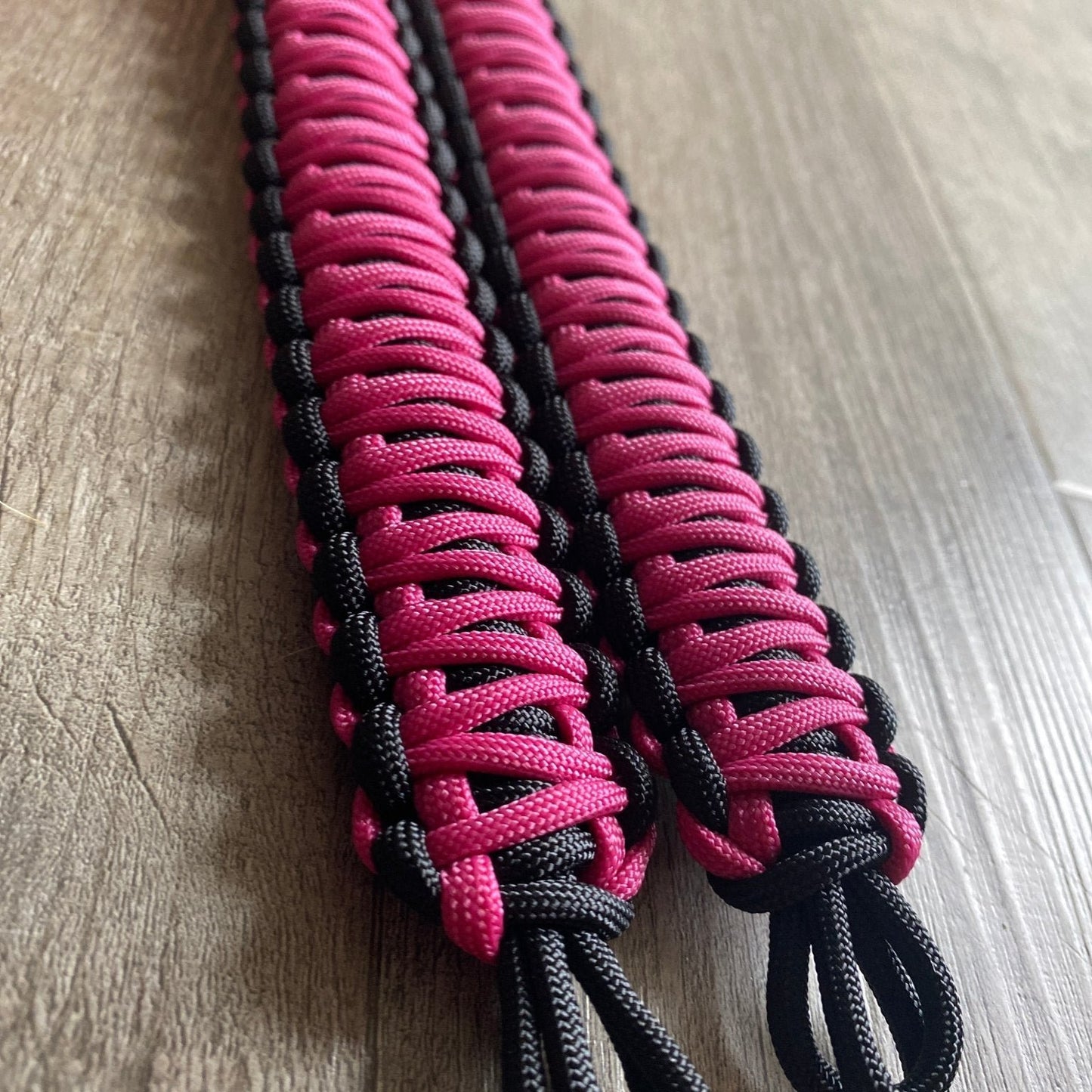 Krawler Grips Fuchsia Pink Paracord - Krawlergrips