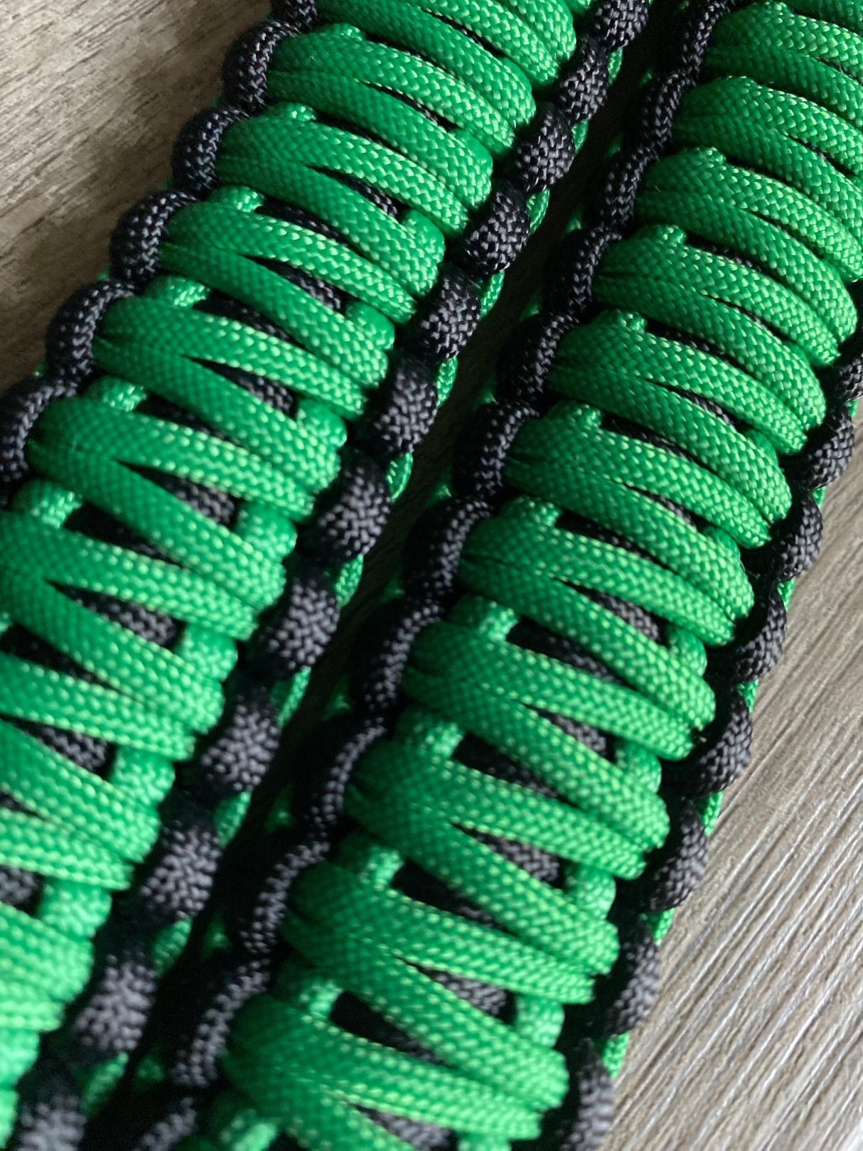 Krawler Grips Kelly Green Paracord - Krawlergrips