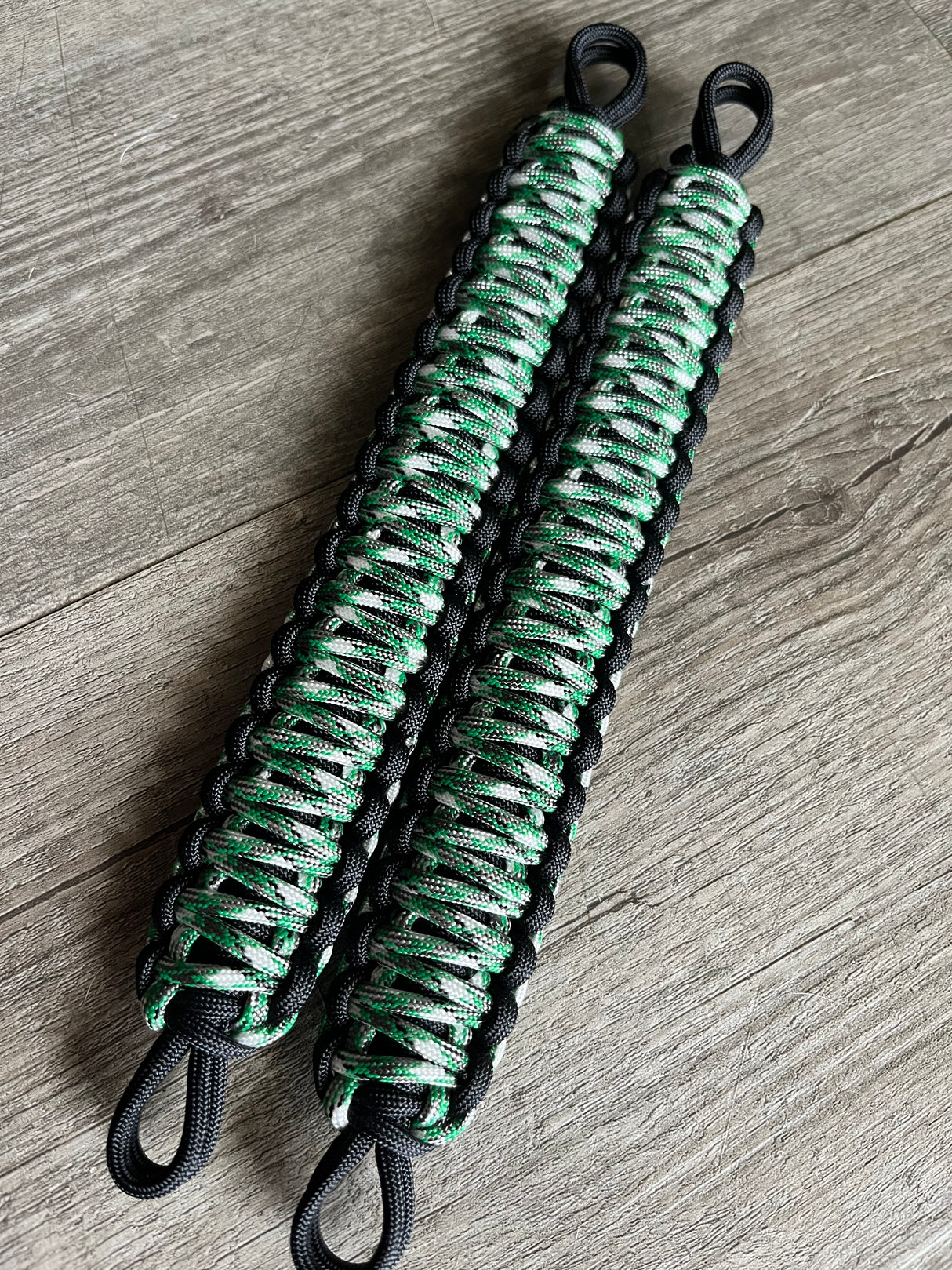 Krawler Grips Black Kelly Green Camo bgrab handle