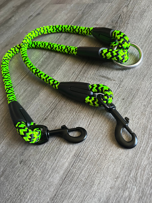 Dog splitter lime black