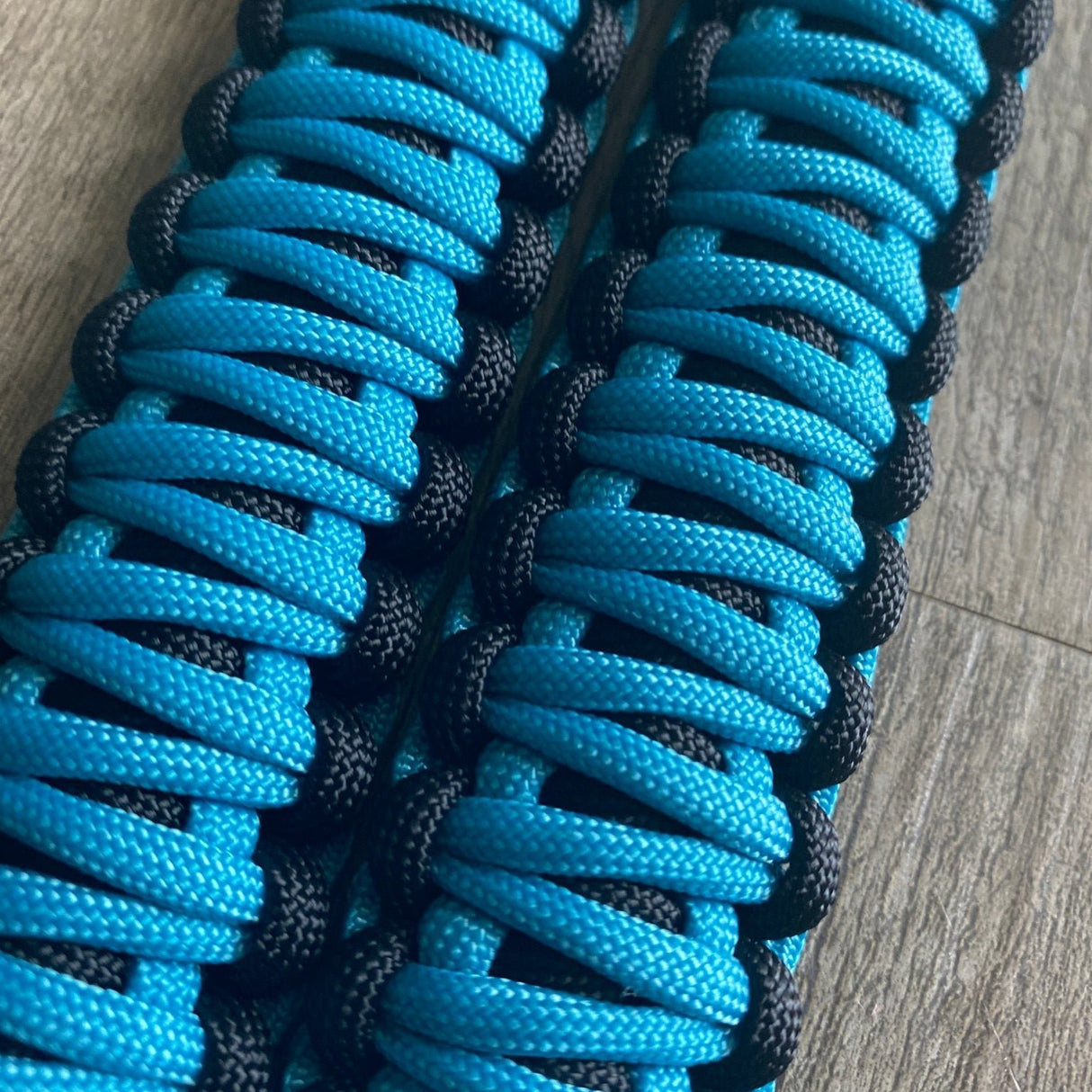 Krawler Grips Neon Turquoise Paracord - Krawlergrips
