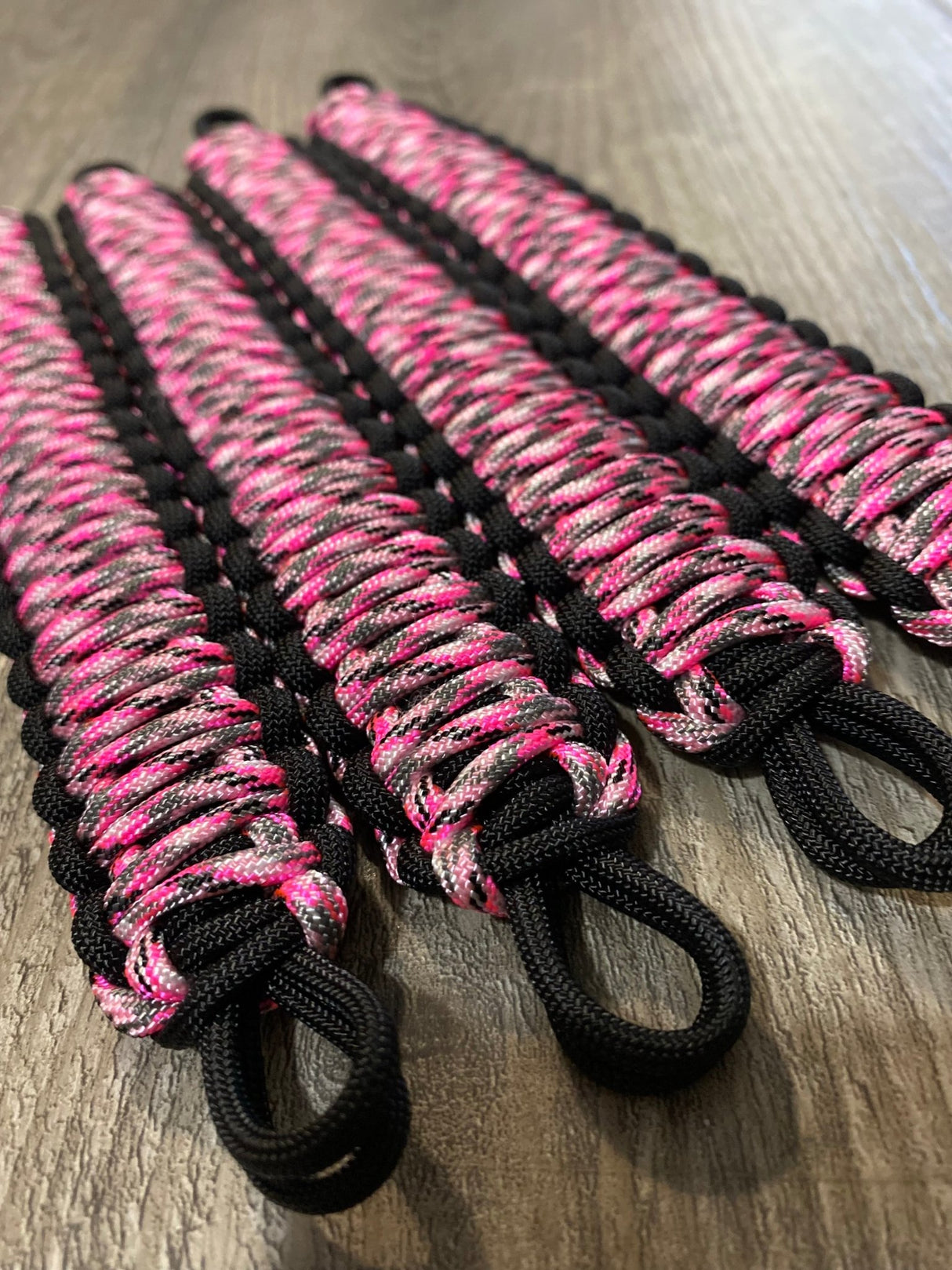 Krawler Grips Pink Camo Paracord - Krawlergrips