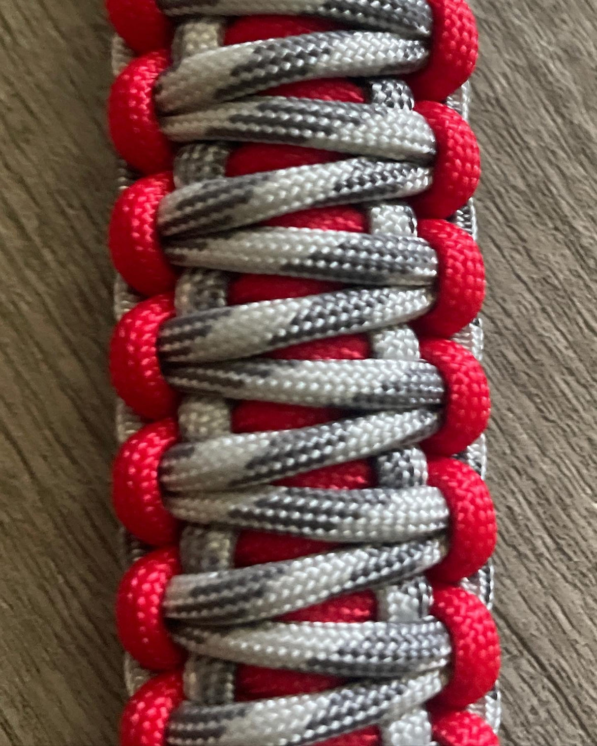 Krawler Grips Red Greyscale Paracord - Krawlergrips