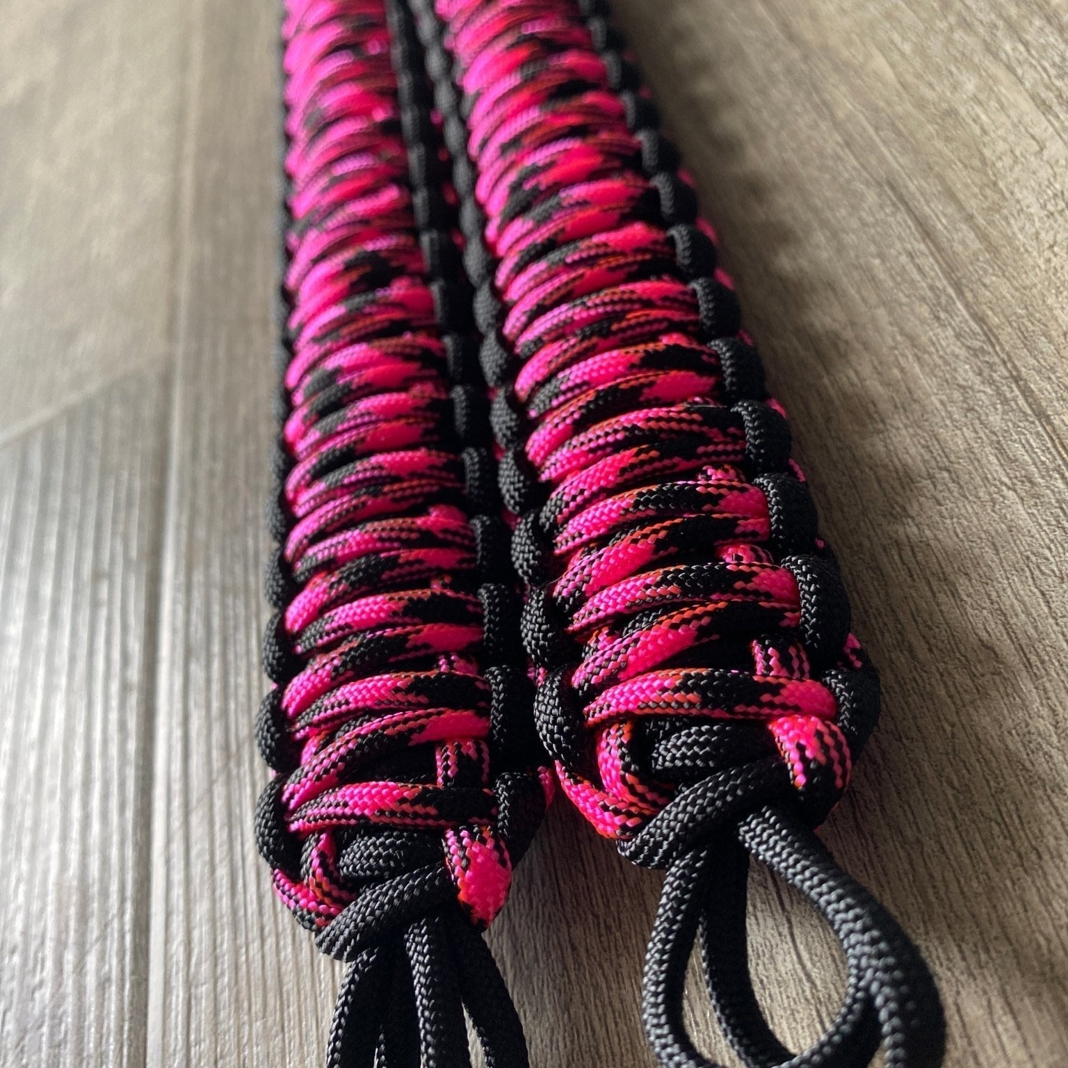 Krawler Grips Rosa Noche Paracord. - Krawlergrips